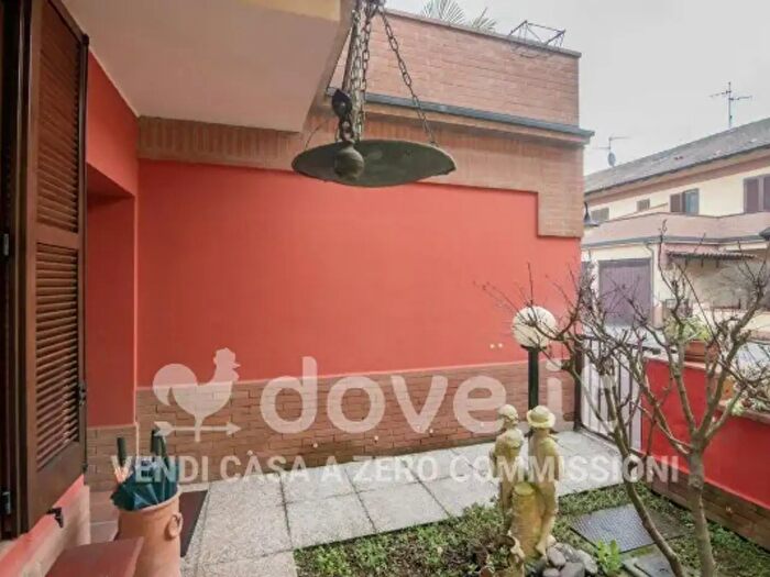 Casa quadrilocale in vendita in Via Monte Rosa, Mulazzano