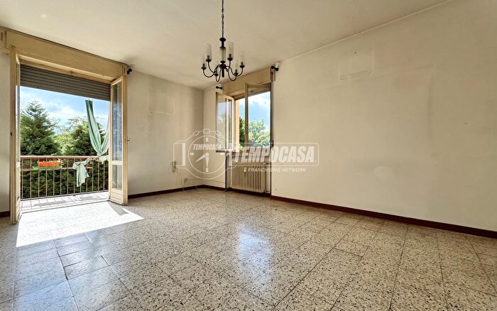 Appartamento quadrilocale in vendita in Via Camilla Lampo, Camburzano