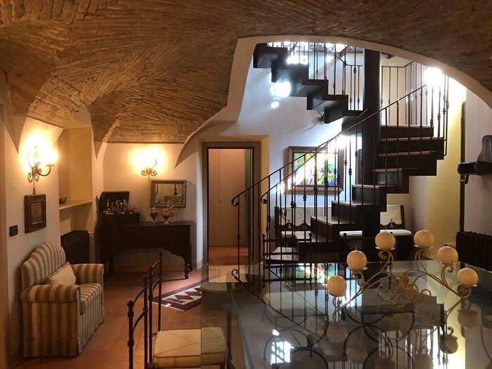 Appartamento con 5 locali in affitto in Corcagnano, Parma