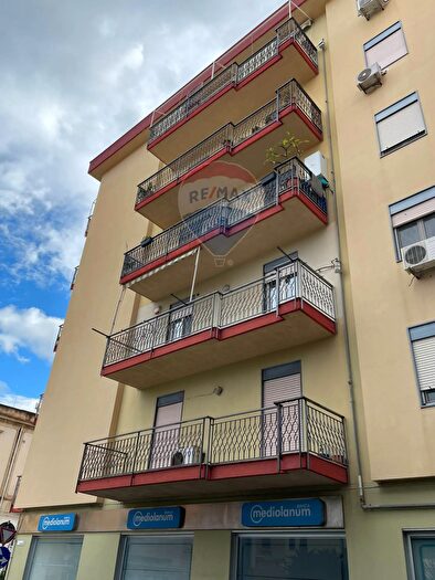 Appartamento con 5 locali in vendita in Via Gaetano Donizetti, Bagheria