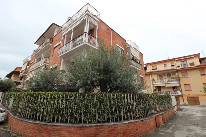 Appartamento con 5 locali in vendita in Grosseto