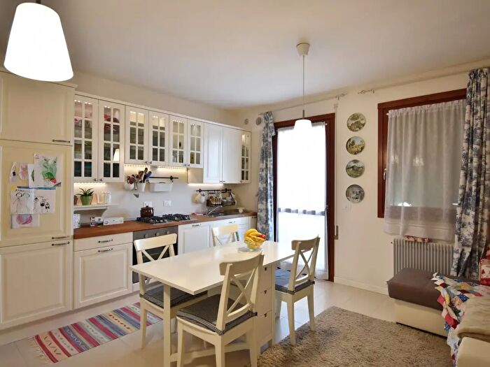 Appartamento bilocale in vendita in Via Rosa Luxemburg, San Dona Di Piave