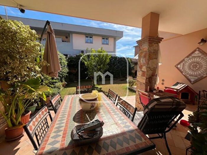 Casa quadrilocale in vendita in Via Frisa, Roma