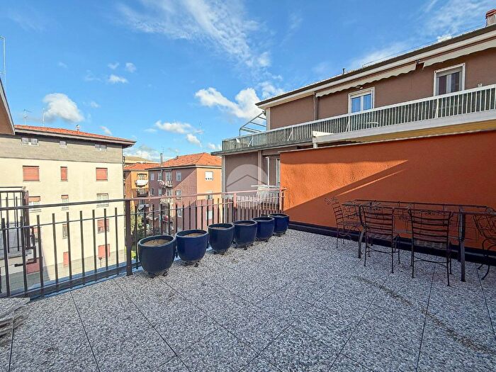 Appartamento trilocale in vendita in Via Adda, Cusano Milanino