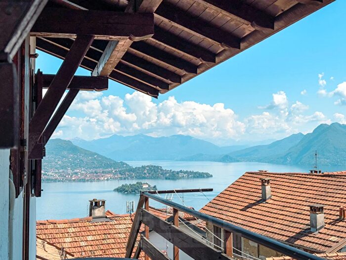 Appartamento bilocale in vendita in Via Abate Stoppani, Stresa