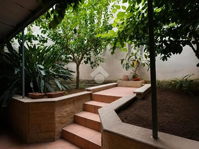 Appartamento con 5 locali in vendita in Via Nizza, Lecce