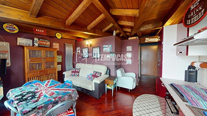 Appartamento bilocale in vendita in Via Moncenisio, Cesano Maderno