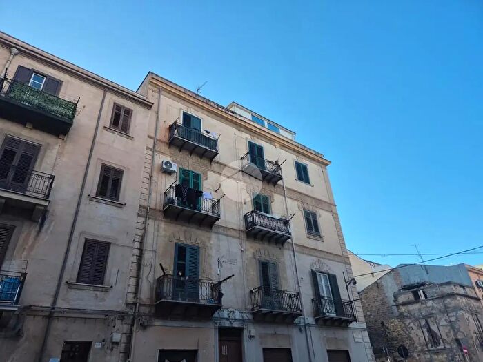 Appartamento quadrilocale in vendita in Via Filippo Corazza, Palermo