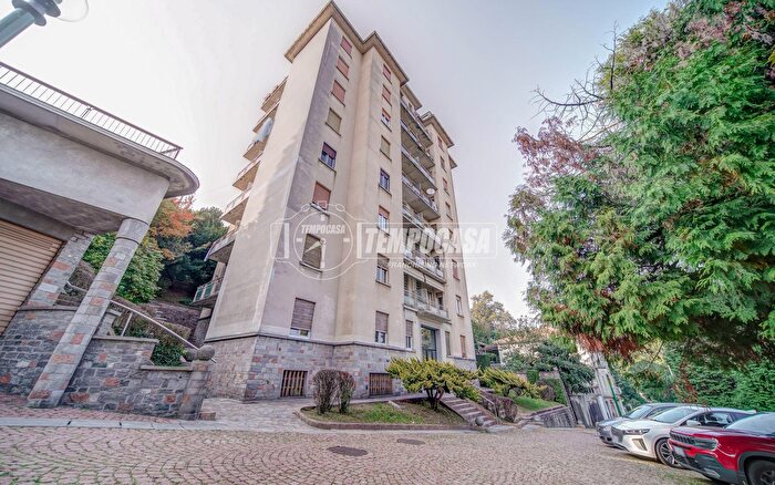 Appartamento bilocale in vendita in Via Ruzzella, Albizzate