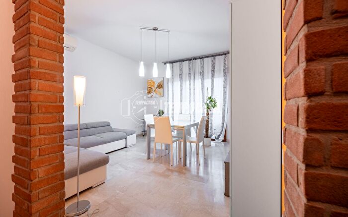 Appartamento trilocale in vendita in Vicolo Naldi, Faenza