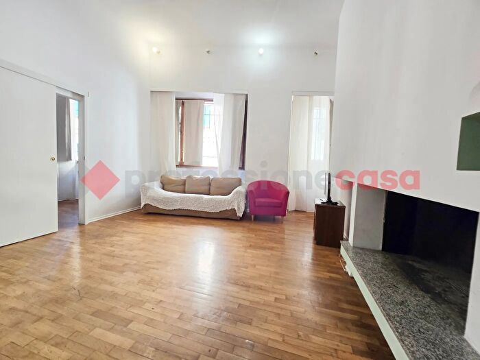 Appartamento quadrilocale in vendita in Via del Vignola, Rieti