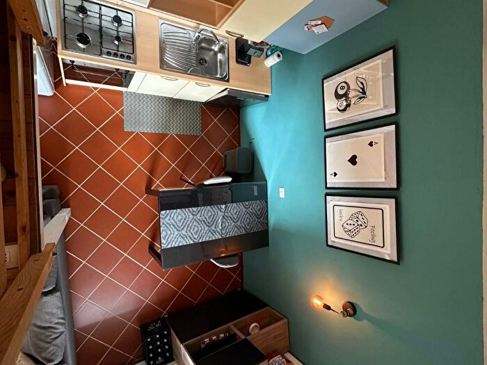 Appartamento bilocale in affitto in Via Cardinale Ascanio Sforza, Ascanio Sforza, Milano