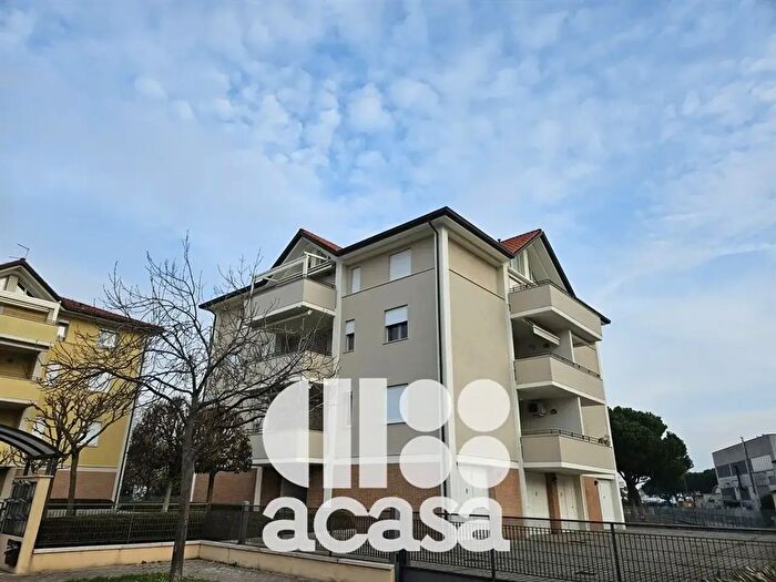 Appartamento trilocale in vendita in Via Cesare Battisti, Cesenatico