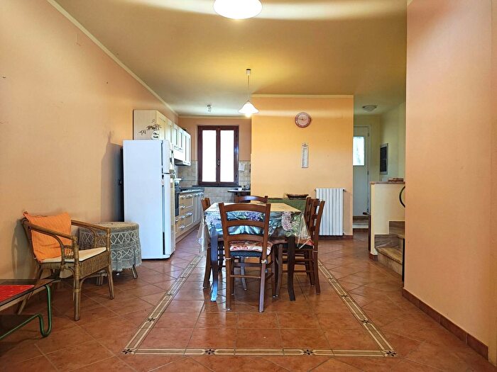 Casa con 5 locali in vendita in Peccioli