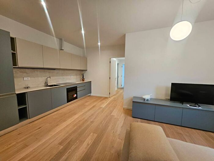 Appartamento trilocale in affitto in Corso di Porta Romana, Missori, Milano