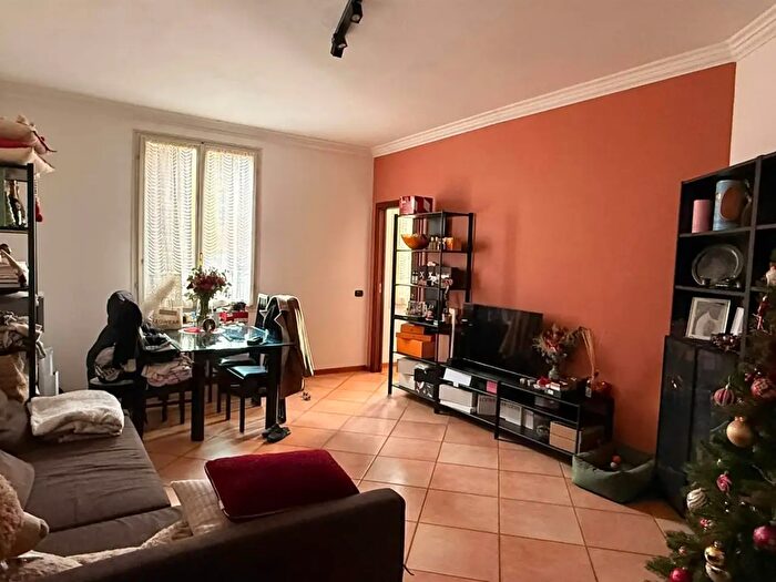 Appartamento quadrilocale in affitto in Viale Canalgrande, Modena