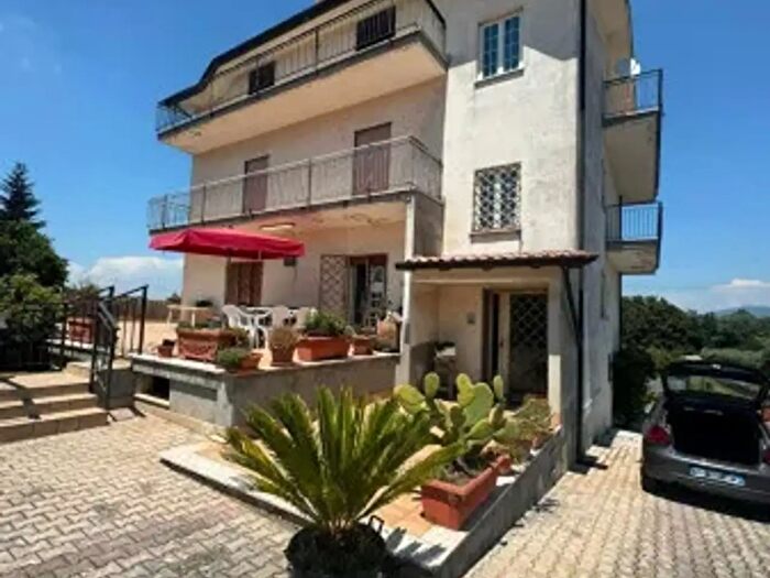 Casa quadrilocale in vendita in Via delle Palme, San Cesareo