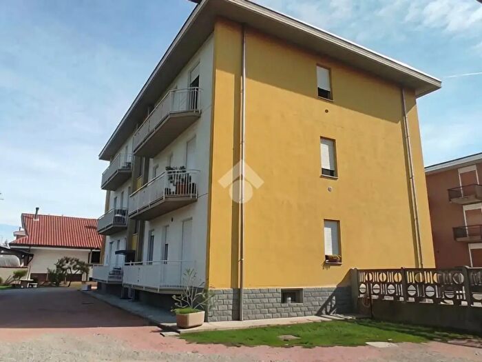 Appartamento trilocale in vendita in Via Piave, Ferno