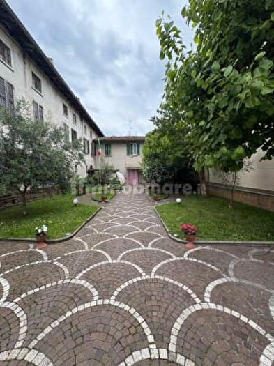 Casa con 6 locali in vendita in Via Roma, Roncadelle