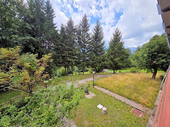 Appartamento trilocale in vendita in Località Il Melo di Cutigliano, Abetone Cutigliano