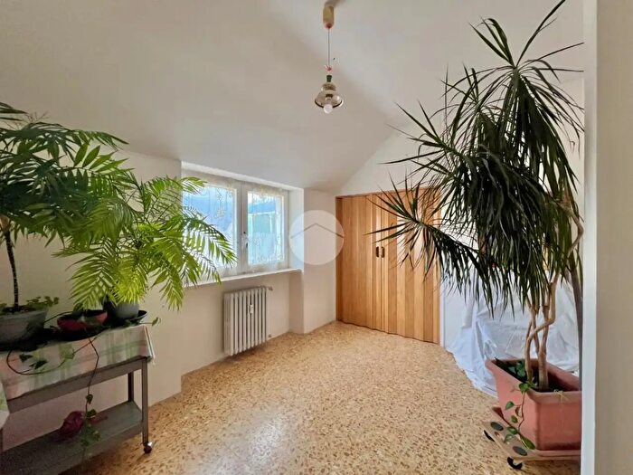 Appartamento quadrilocale in vendita in Via Vittorio Emanuele, Lanzo Torinese