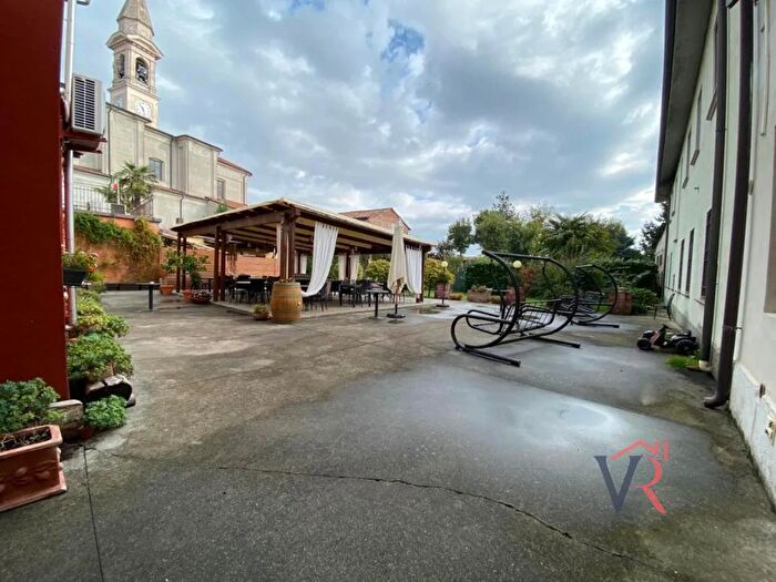 Casa in vendita in Dello