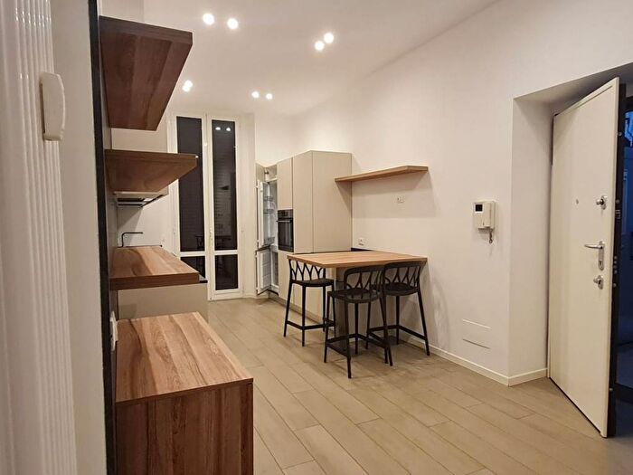 Appartamento trilocale in affitto in Corso Sempione, Sempione, Milano