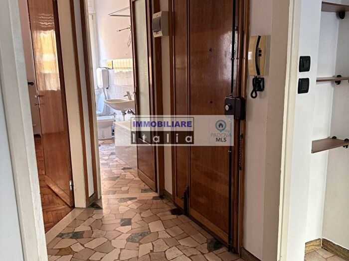 Appartamento bilocale in affitto in piazza delle Erbe, Piazze Duomo, Padova