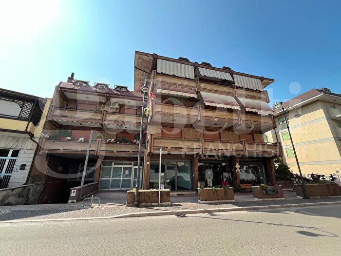 Appartamento trilocale in vendita in Via Matese, Piedimonte Matese