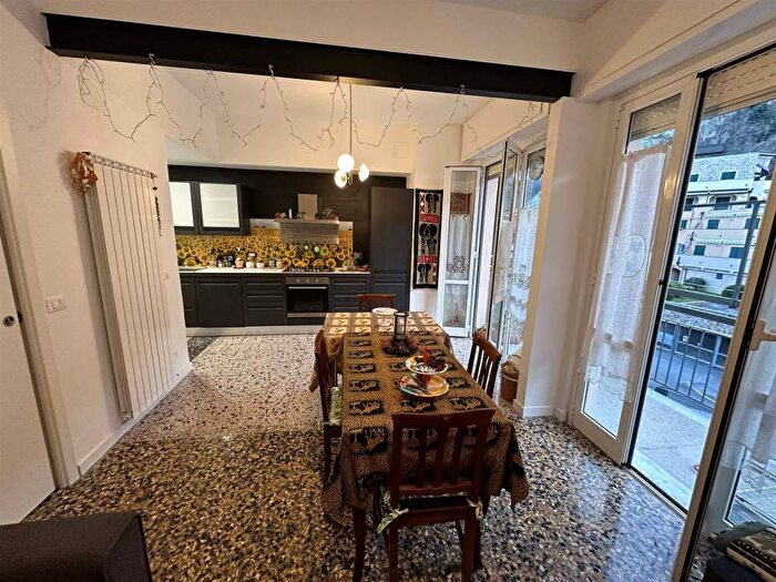 Appartamento bilocale in affitto in Via Monastero, Centro, Noli