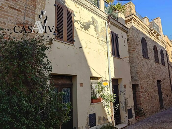 Casa con 5 locali in vendita in Via Marziale, Acquaviva Picena