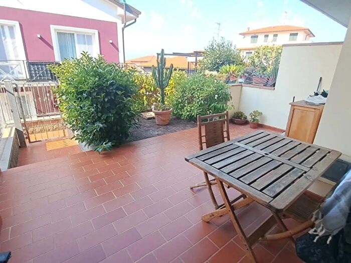 Appartamento trilocale in vendita in Rosignano Marittimo