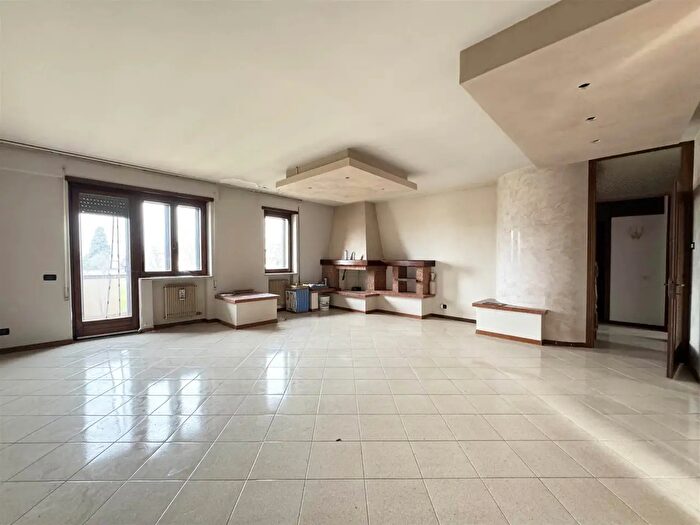 Appartamento con 8 locali in vendita in Thiene