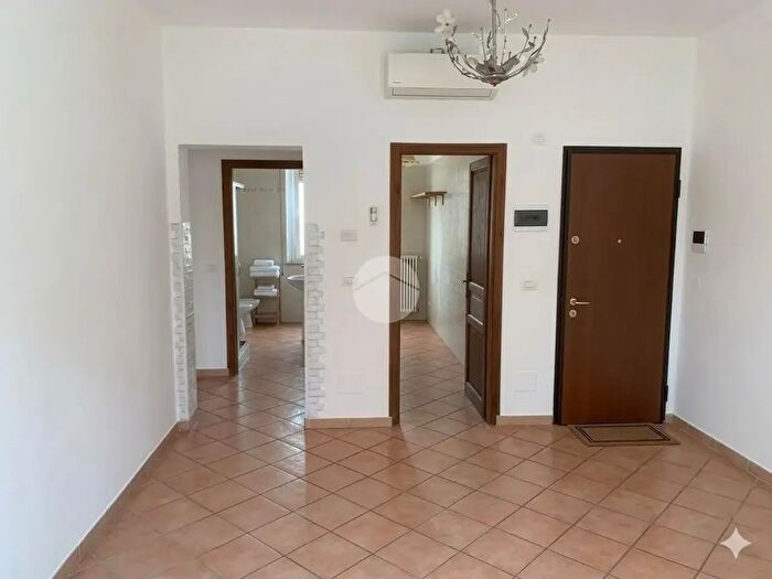 Appartamento trilocale in vendita in Via Costa, Fidenza