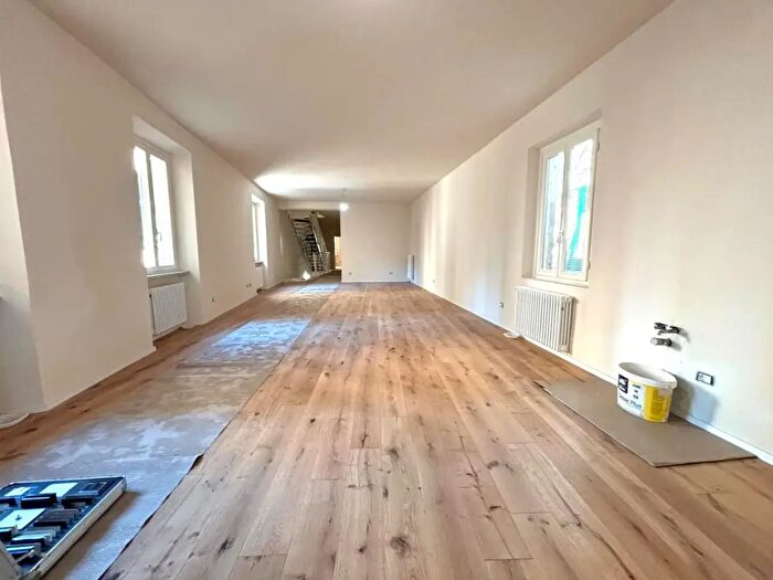 Appartamento con 5 locali in vendita in Lli Tassi, Lucca