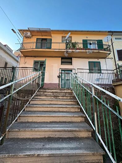 Appartamento trilocale in vendita in Via Guido Cavalcanti, Colleferro