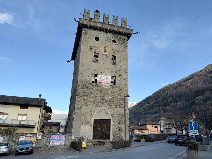 Casa con 5 locali in vendita in Via della Repubblica, Tirano