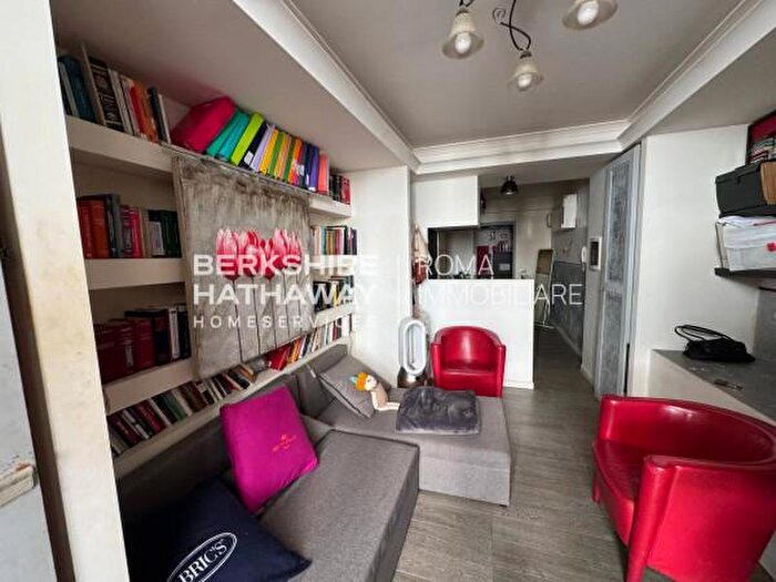 Appartamento monolocale in vendita in Via Basento, Roma