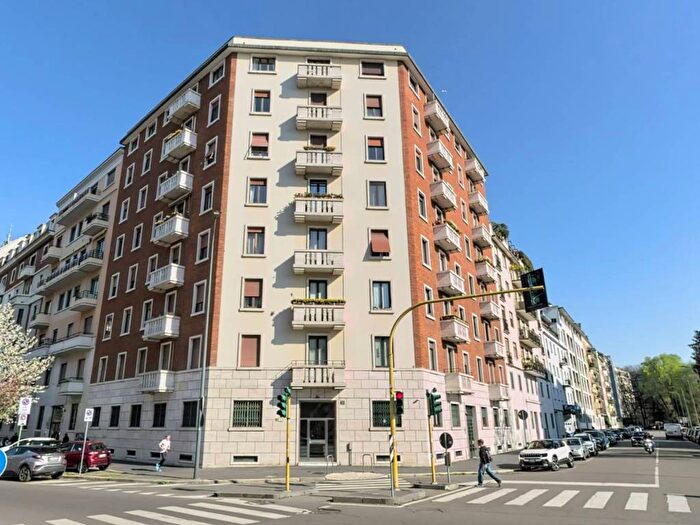 Appartamento quadrilocale in vendita in Via Giotto, Vercelli Wagner, Milano