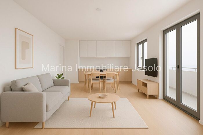 Appartamento trilocale in vendita in Via Aquileia, Jesolo