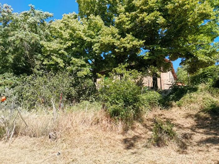 Casa con 12 locali in vendita in Casole DElsa