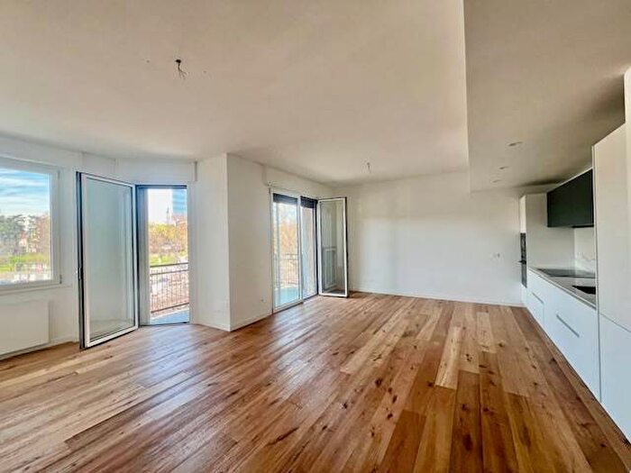 Appartamento con 5 locali in affitto in Via Mario Pagano, Vercelli Wagner, Milano