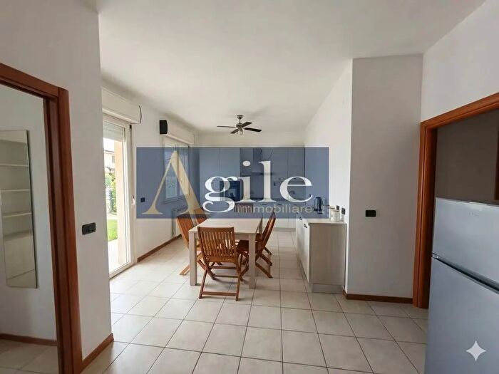 Appartamento quadrilocale in vendita in Via Petrarca, Tortoreto