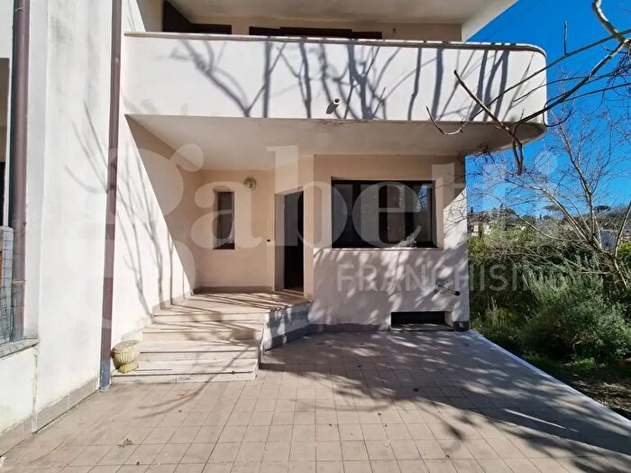 Casa con 5 locali in affitto in Via delle Pozzolane, Forano