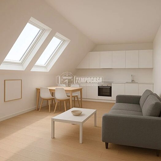 Appartamento trilocale in vendita in Milano