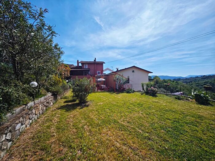 Casa quadrilocale in vendita in Via Caprignano, Castelnuovo Magra