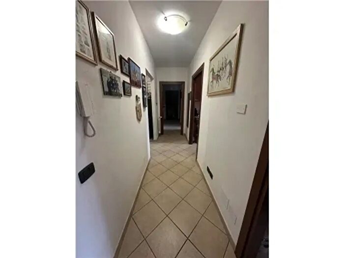 Appartamento con 7 locali in vendita in Scandicci