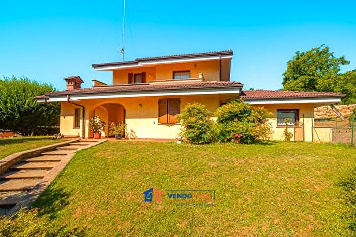 Casa con 5 locali in vendita in Via Regina Margherita, Bernezzo