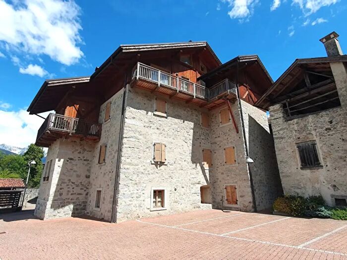 Appartamento bilocale in vendita in Via San Antonio, Borgo Lares