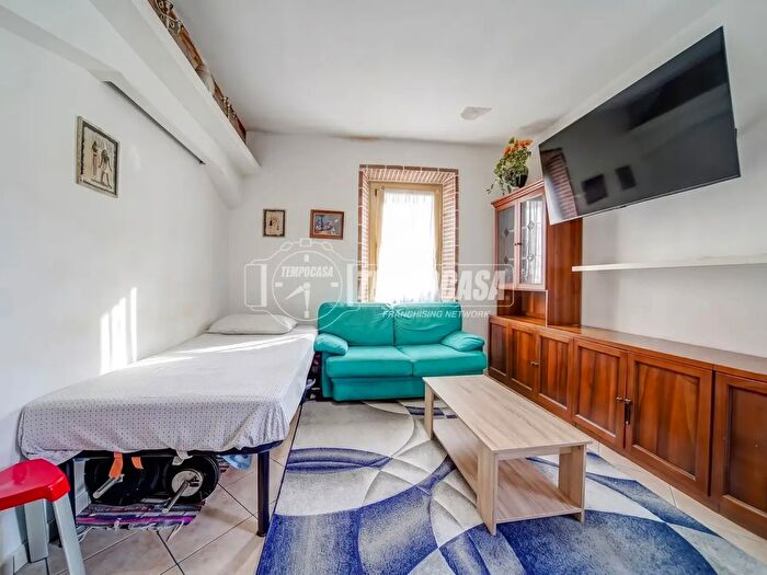 Casa bilocale in vendita in Montegrappa, Oggiona Con Santo Stefano